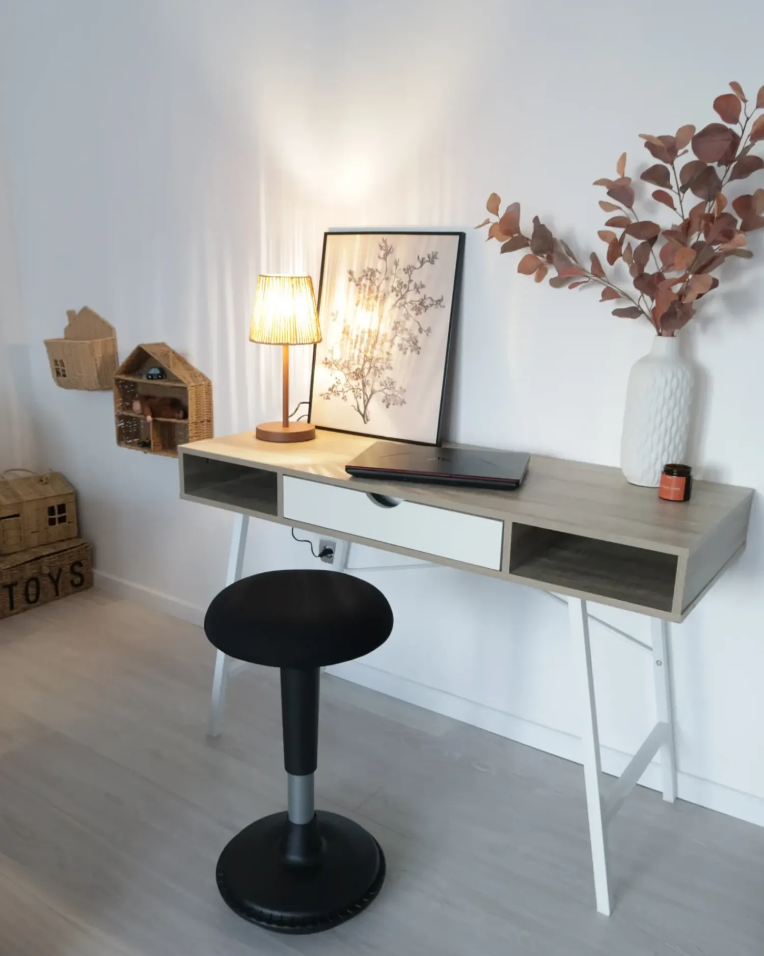 Outlet Beliani HANGER Metallo Marrone
