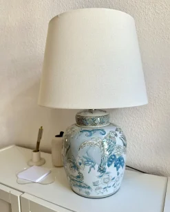 Best Beliani Lampada da tavolo JAMAPA Porcellana Bianco/Blu Bianco Blu