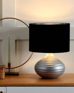 Clearance Beliani Lampada da tavolo KUBAN Ceramica Argento Argento Nero