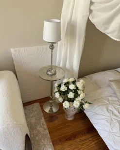 Sale Beliani Lampada da tavolo KUBENA Metallo Bianco Argento Bianco