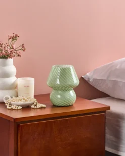 Clearance Beliani Lampada da tavolo LOBO Vetro Verde