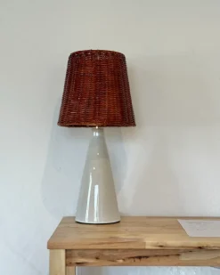 Beliani Lampada da tavolo MADURU Ceramica Bianco Bianco Marrone