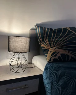 Best Beliani Lampada da tavolo MARONI Metallo Nero
