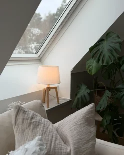 Online Beliani Lampada da tavolo NALON Legno di quercia Marrone/Bianco Bianco Marrone