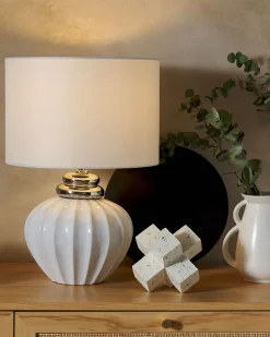 Sale Beliani Lampada da tavolo NERIS Ceramica Bianco sporco Argento Bianco