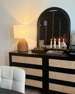 Hot Beliani Lampada da tavolo NILWALA Rattan Naturale Bianco Naturale