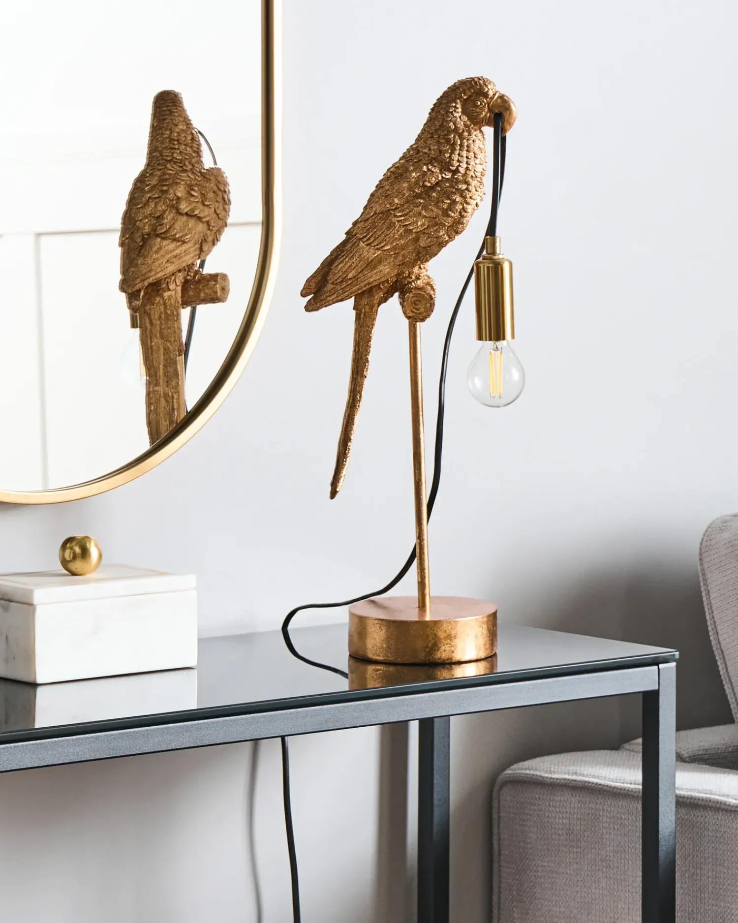 Outlet Beliani Lampada da tavolo Pappagallo SINATRA Oro Ottone Oro