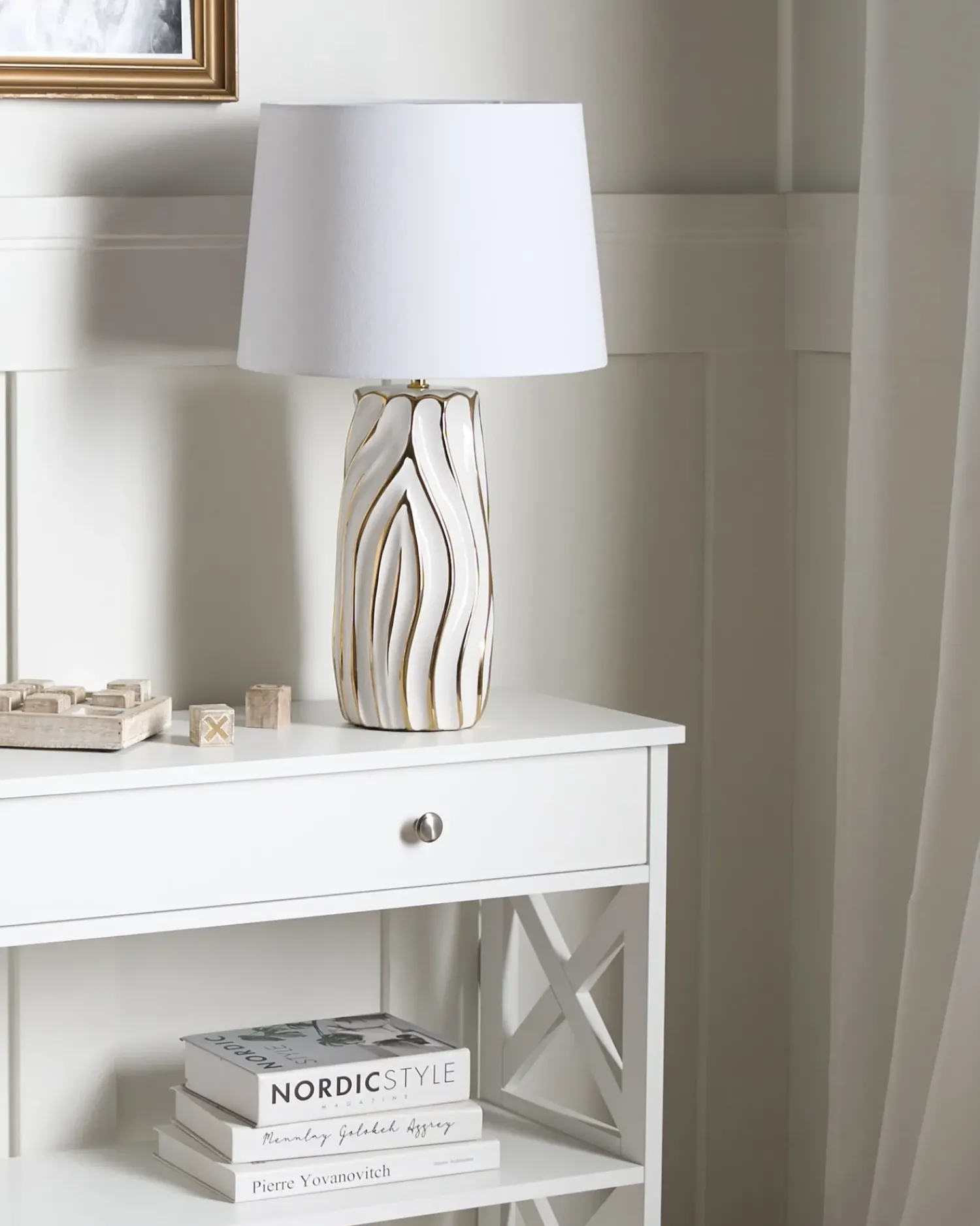 Best Beliani Lampada da tavolo PATUCA Ceramica Bianco Bianco Oro