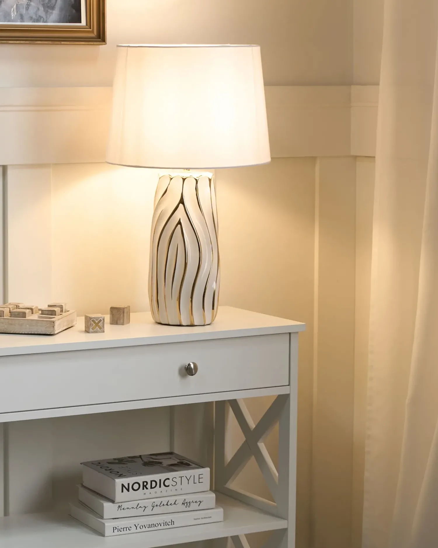 Best Beliani Lampada da tavolo PATUCA Ceramica Bianco Bianco Oro