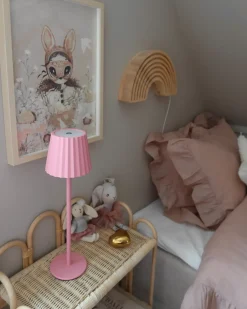 Discount Beliani Lampada da tavolo POMBEIRO Metallo pastello Rosa