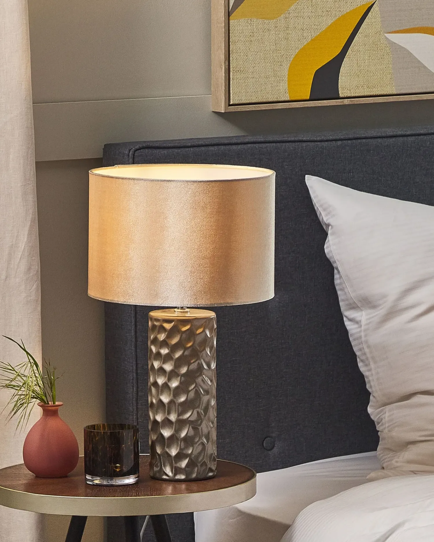 Hot Beliani Lampada da tavolo SANKURU Ceramica Oro Beige Oro
