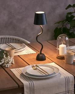 Discount Beliani Lampada da tavolo senza fili a LED VOUGA con dimmer Metallo Nero