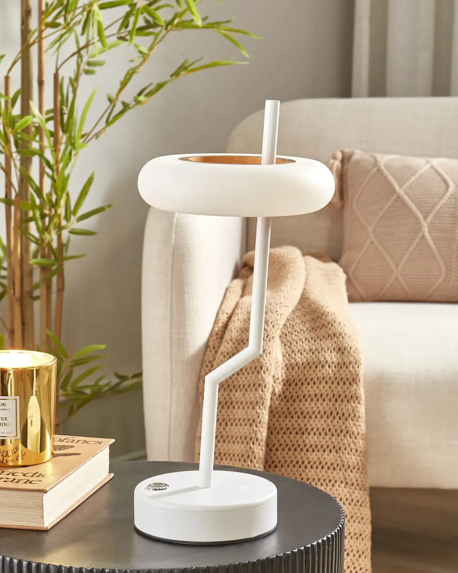 Hot Beliani Lampada da tavolo senza fili a LED ALVIELA con dimmer Metallo Bianco Bianco Marrone