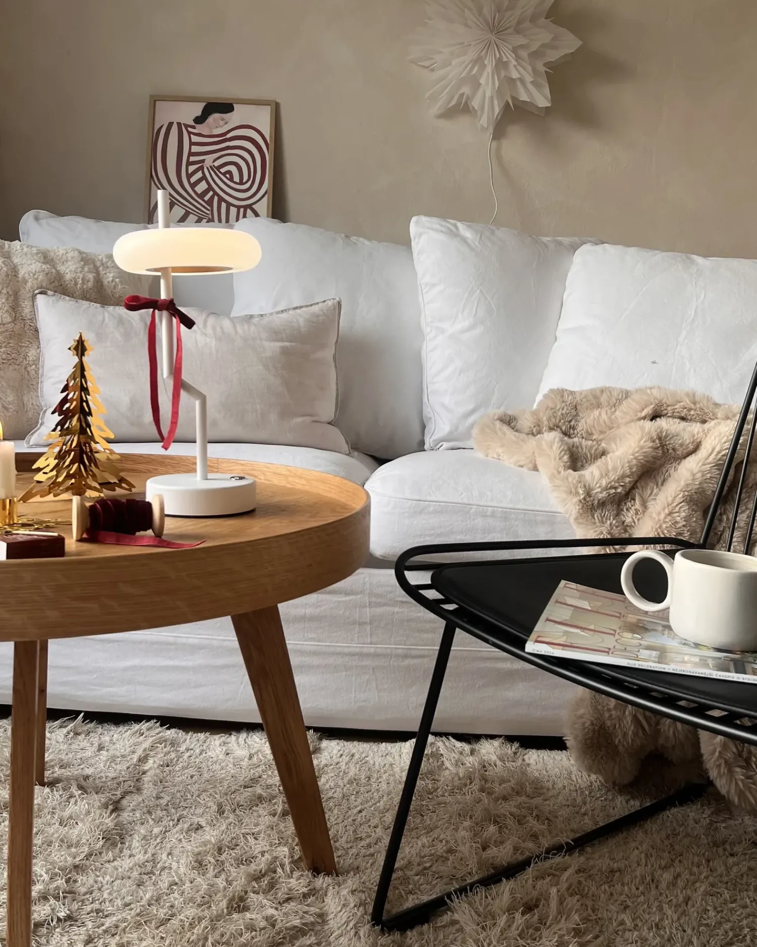 Hot Beliani Lampada da tavolo senza fili a LED ALVIELA con dimmer Metallo Bianco Bianco Marrone