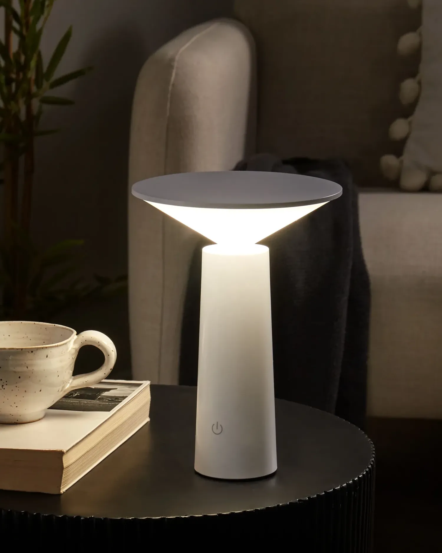 Best Beliani Lampada da tavolo senza fili a LED LEVIRA con dimmer Metallo Bianco