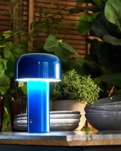 Beliani Lampada da tavolo senza fili a LED BESOS con dimmer Metallo Blu