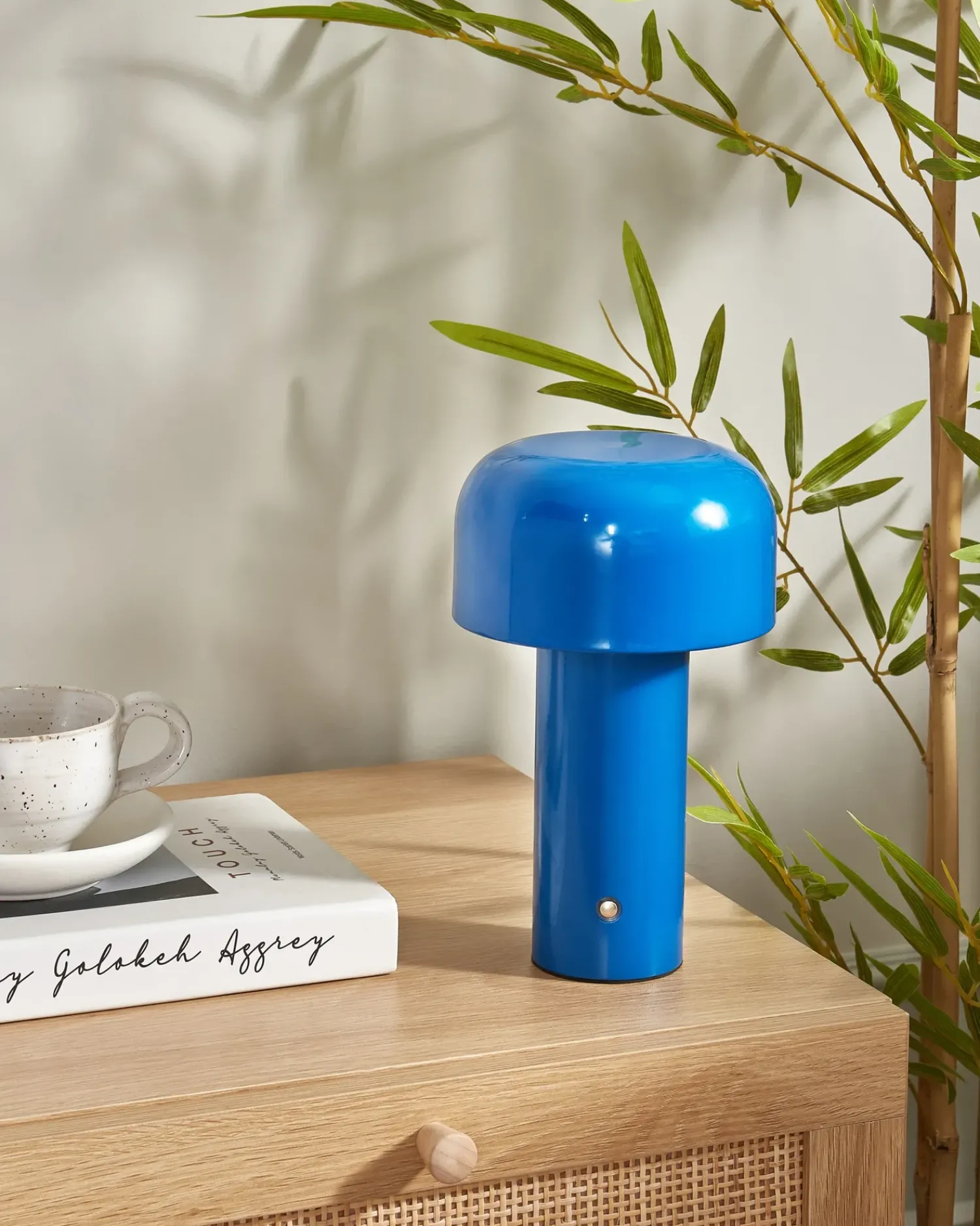 Beliani Lampada da tavolo senza fili a LED BESOS con dimmer Metallo Blu