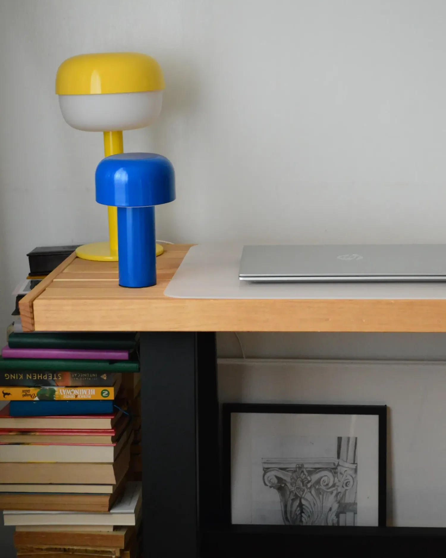 Beliani Lampada da tavolo senza fili a LED BESOS con dimmer Metallo Blu