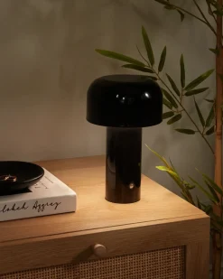 Outlet Beliani Lampada da tavolo senza fili a LED BESOS con dimmer Metallo Nero