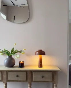 Discount Beliani Lampada da tavolo senza fili a LED AGUSAN con dimmer Metallo Marrone