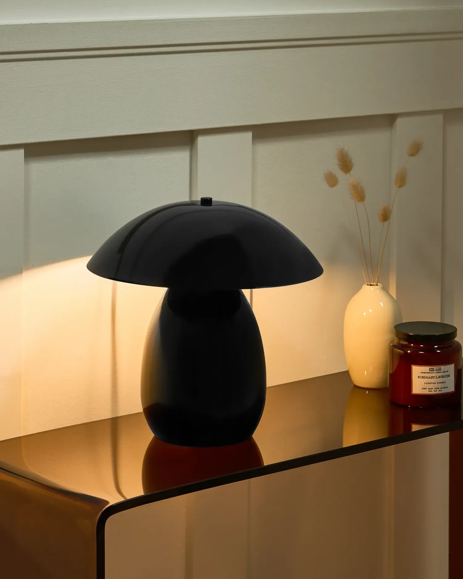 Sale Beliani Lampada da tavolo SIGI Metallo Nero