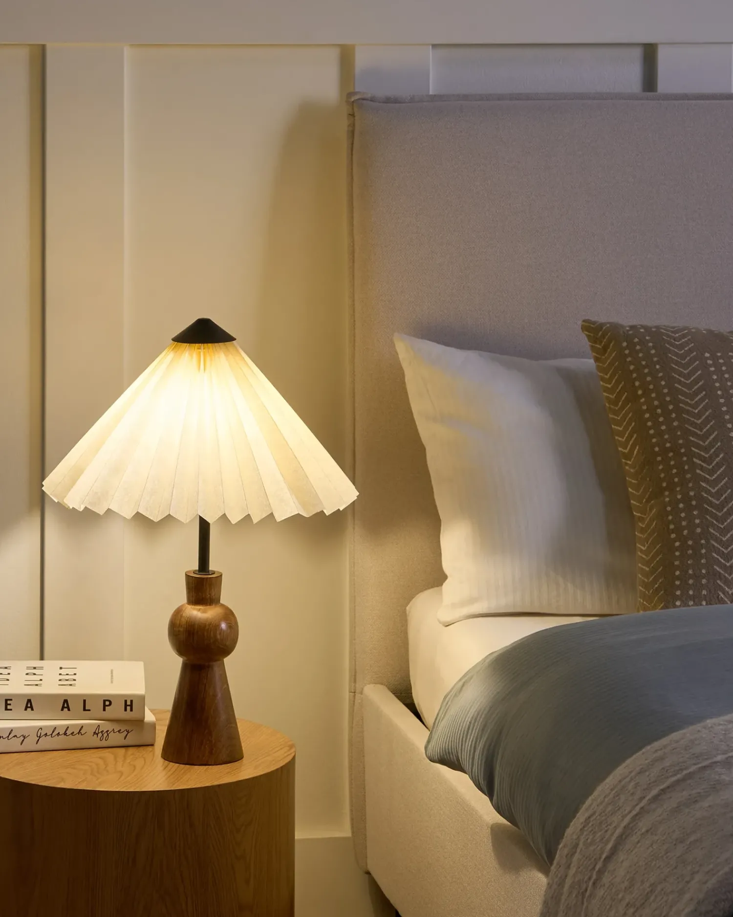 New Beliani Lampada da tavolo TOJSAN Carta Beige Beige Marrone