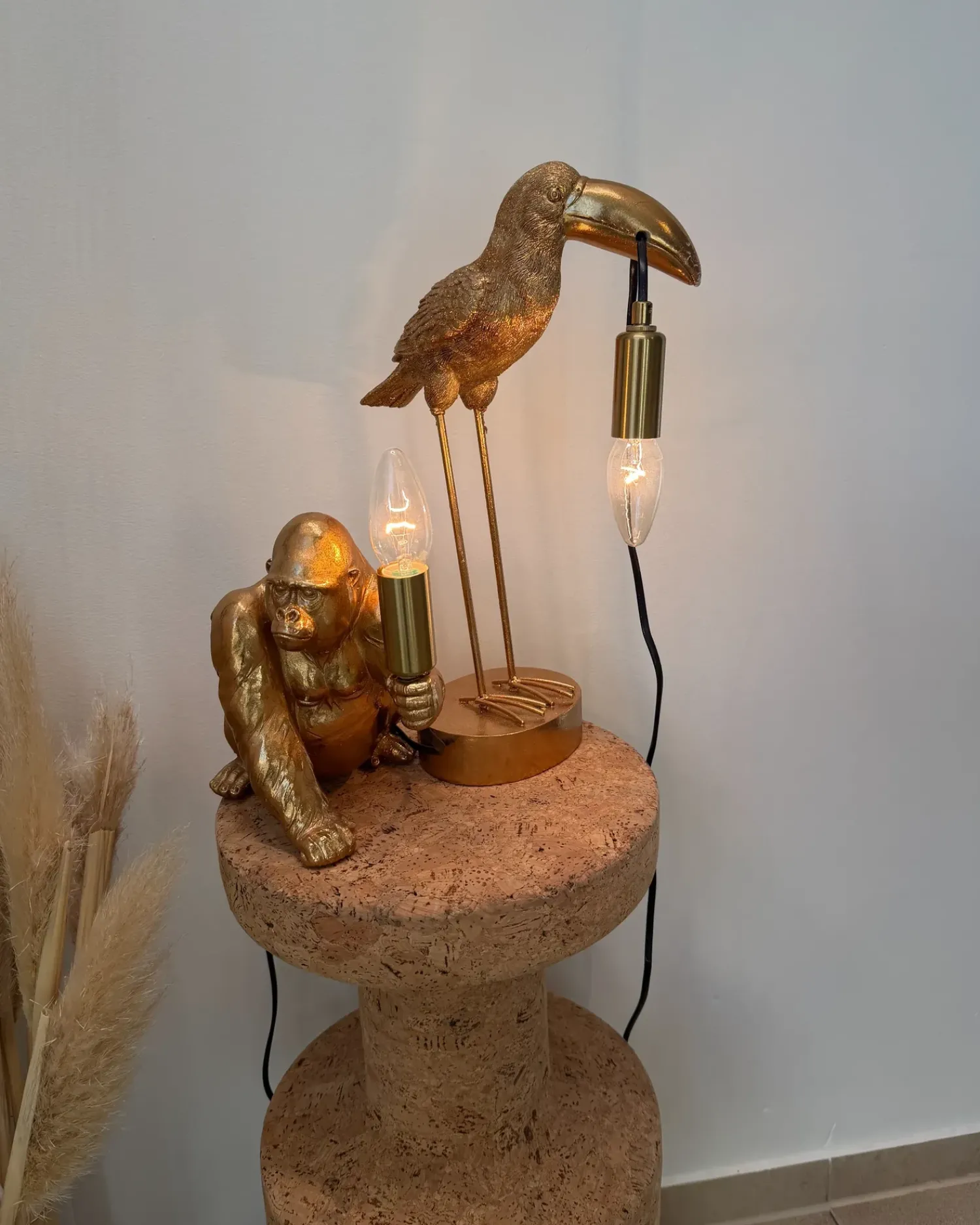 Best Beliani Lampada da tavolo Tucano ARACARI Oro Ottone Oro