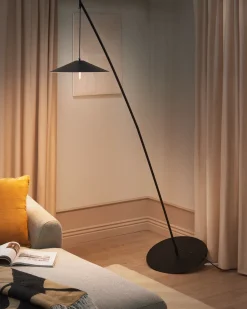 Outlet Beliani Lampada da terra a LED COMALIE Metallo Nero