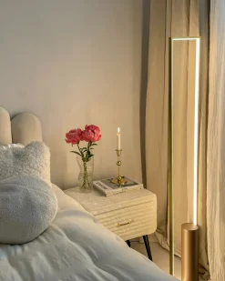 New Beliani Lampada da terra a LED PATRICIO Metallo Oro Marrone Oro