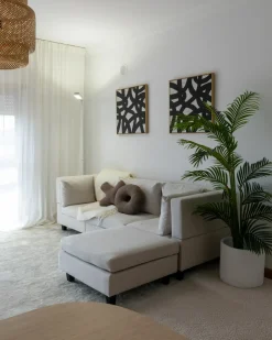 Clearance Beliani Lampada da terra a LED PERSEUS Metallo Bianco