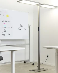 Clearance Beliani Lampada da terra a LED SCULPTOR con sensore di movimento Metallo Argento