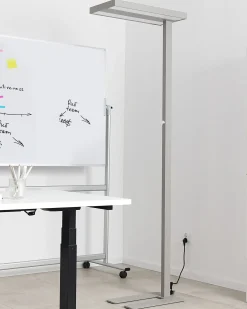 Sale Beliani Lampada da terra a LED TAURUS con dimmer Metallo Argento