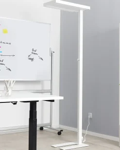 Beliani Lampada da terra a LED TAURUS con dimmer Metallo Bianco