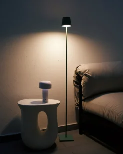 Beliani Lampada da terra senza fili a LED GAVARRESA con dimmer Metallo Verde
