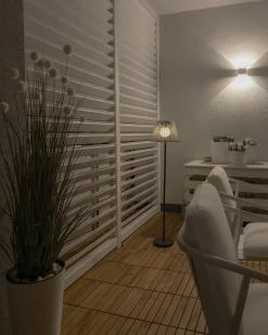 New Beliani Lampada da terra solare a LED per esterni LUETE Grigio