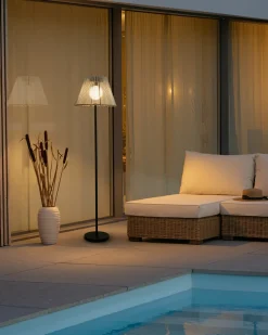 New Beliani Lampada da terra solare a LED per esterni LUETE Grigio