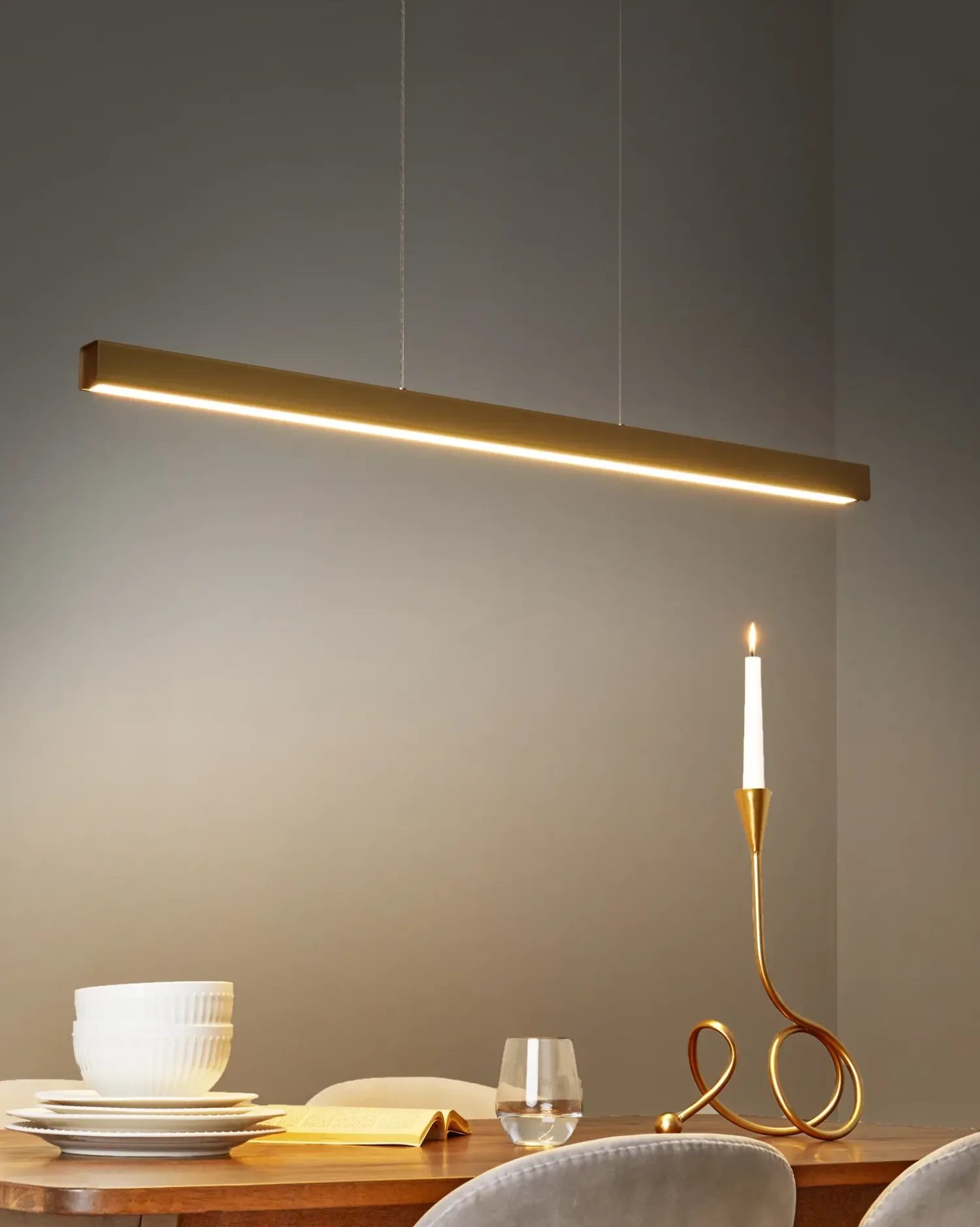 Outlet Beliani Lampadario a LED ARENAS con telecomando Oro