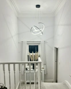 Outlet Beliani Lampadario a LED MAYU Metallo Nero