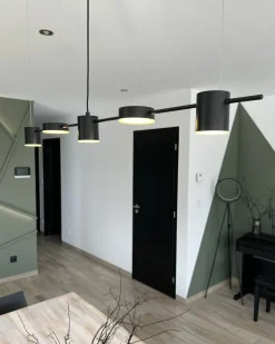 Beliani Lampadario a LED SESTRA Metallo Nero