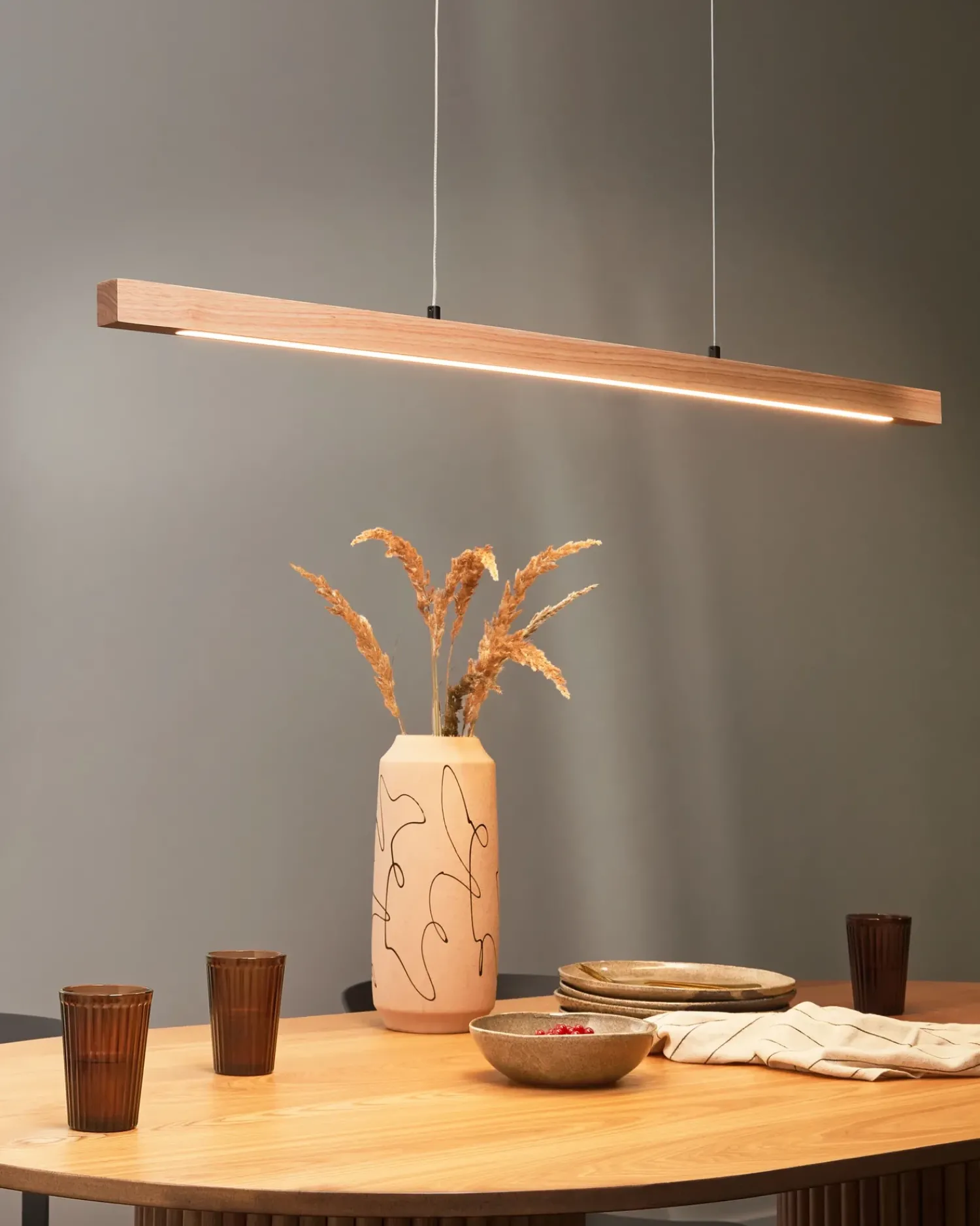 Beliani Lampadario a LED STEWARTS con telecomando con dimmer Legno di quercia chiaro Marrone