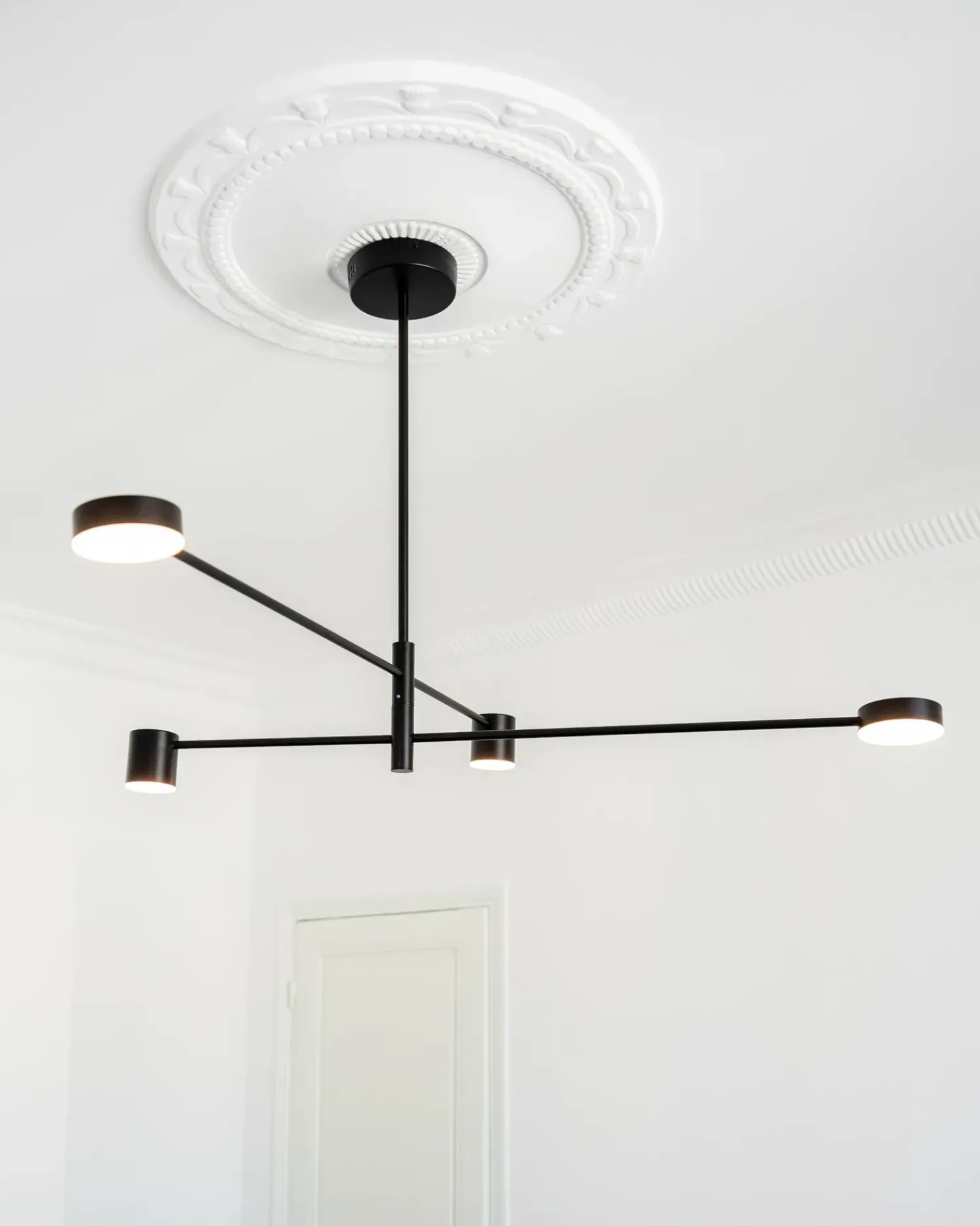 Clearance Beliani Lampadario BANDON Metallo Nero