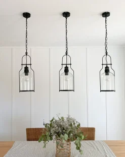 Beliani Lampadario BASHILO Metallo Nero