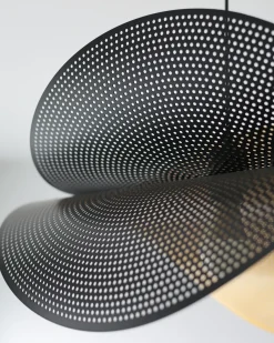 Clearance Beliani Lampadario DOYLES Metallo Oro Nero Oro