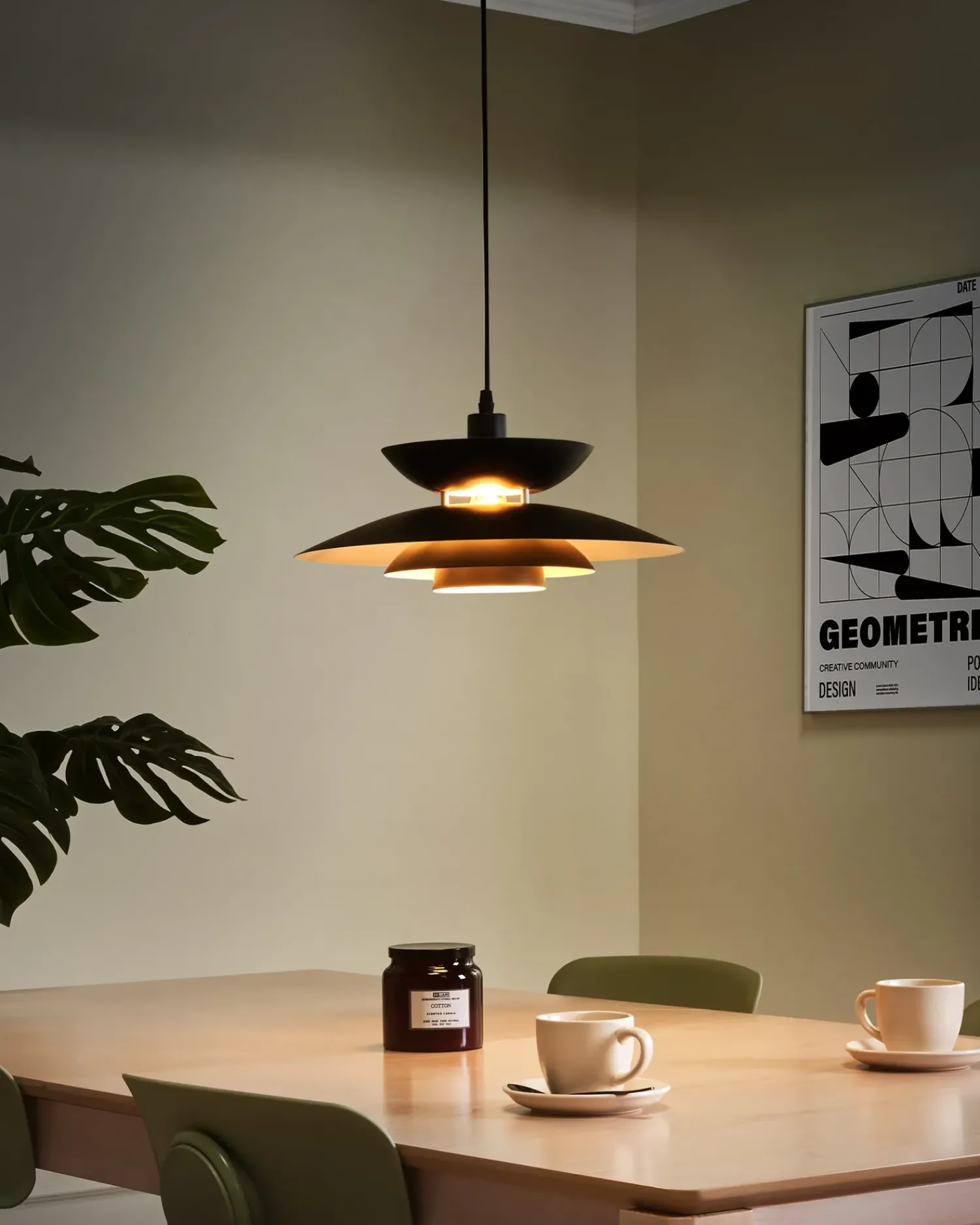 Outlet Beliani Lampadario JURGA Metallo Nero