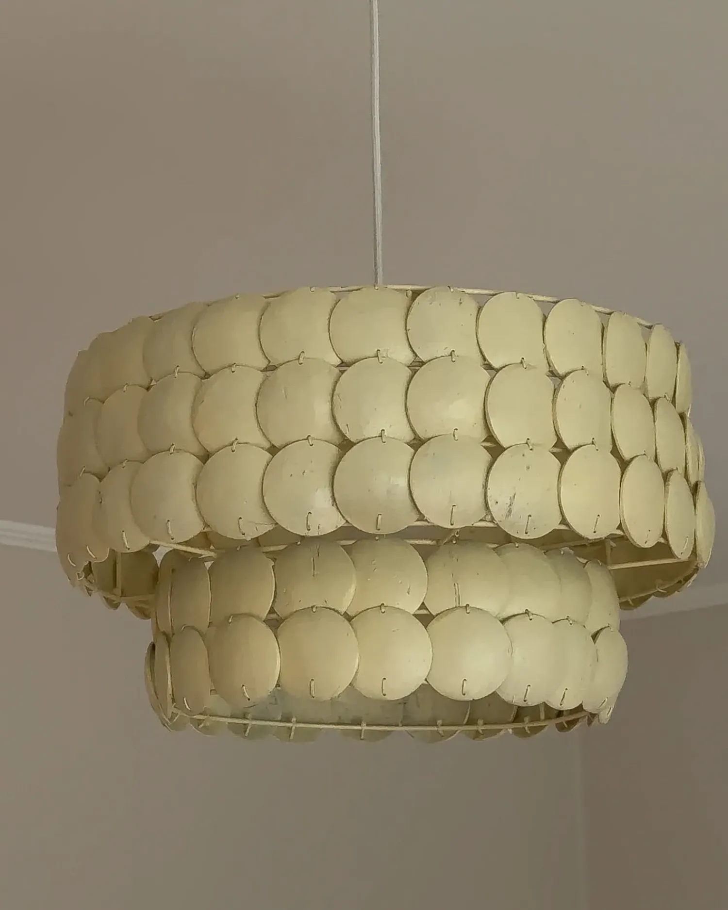 Online Beliani Lampadario KOTMALE Guscio di cocco chiaro Beige