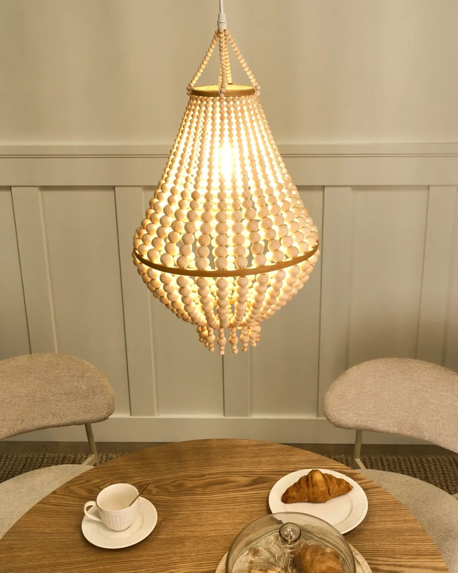 Beliani Lampadario KUMBUKKAN Legno chiaro Marrone