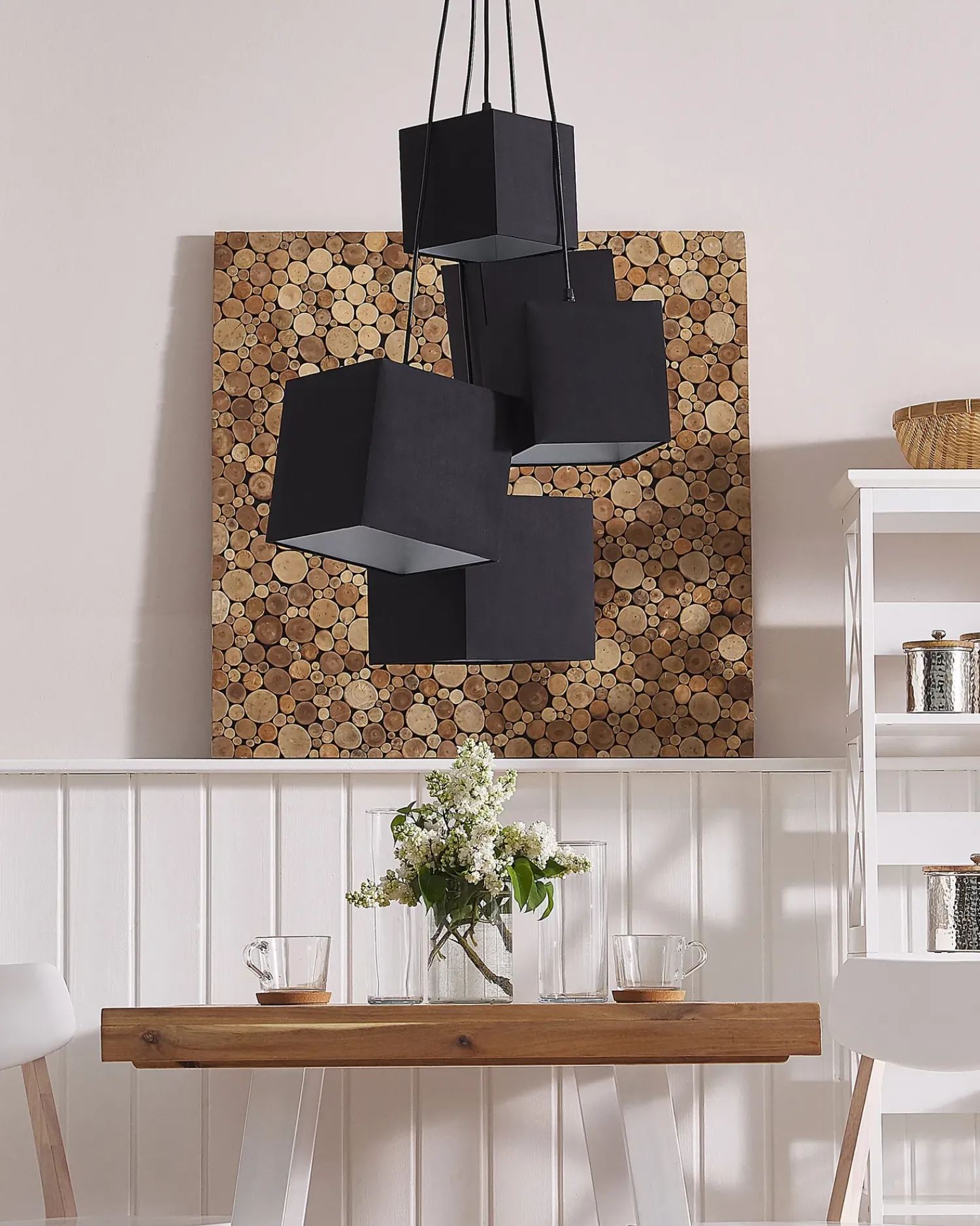 Sale Beliani Lampadario MESTA Nero