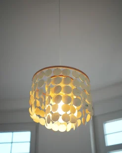Sale Beliani Lampadario PARANGI Guscio di cocco chiaro Beige