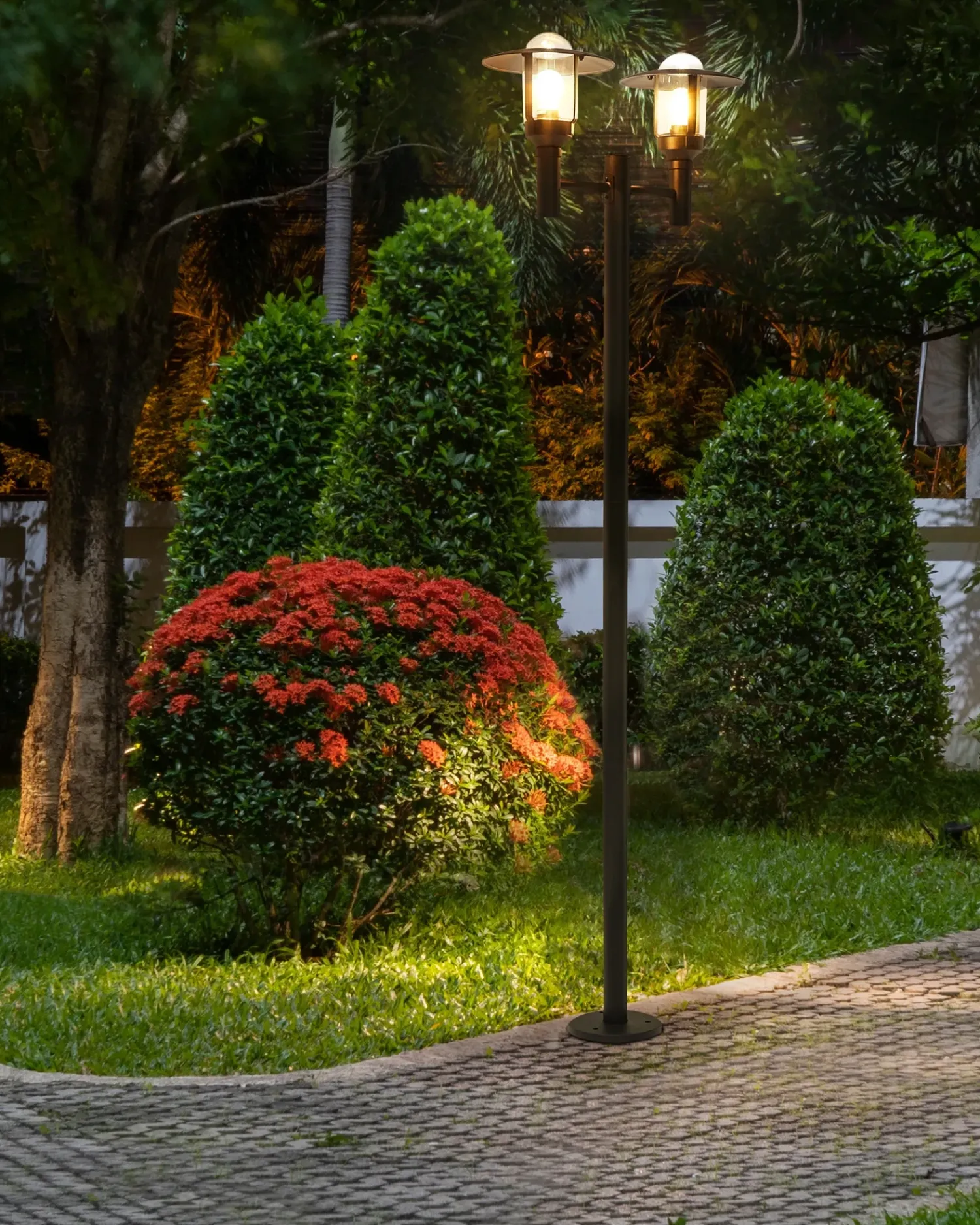 Discount Beliani TIZU Nero