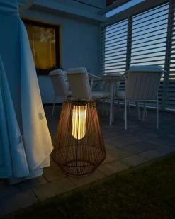 Sale Beliani Lanterna a energia solare LUSWISHI 68 cm Naturale